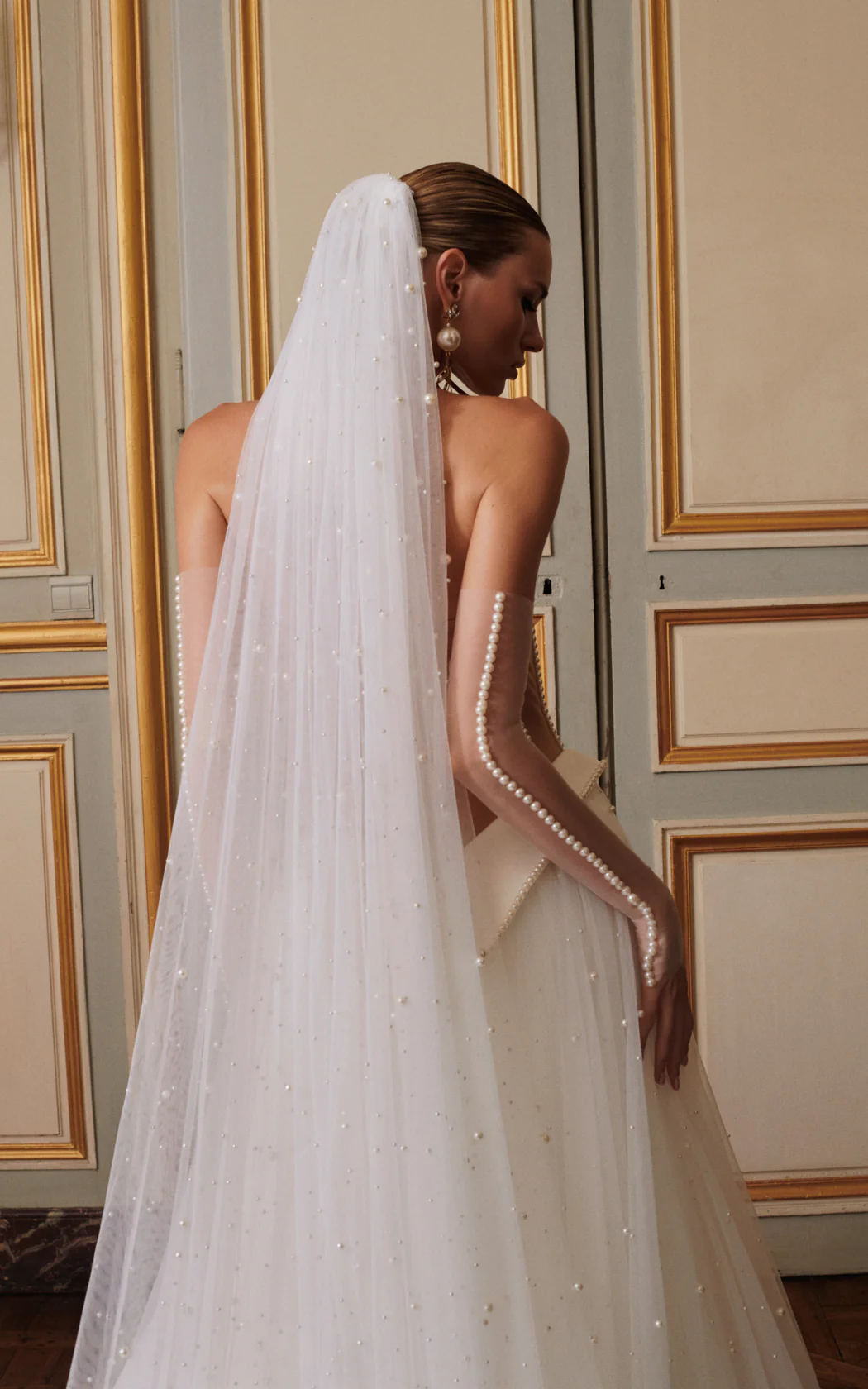 Blanche Veil