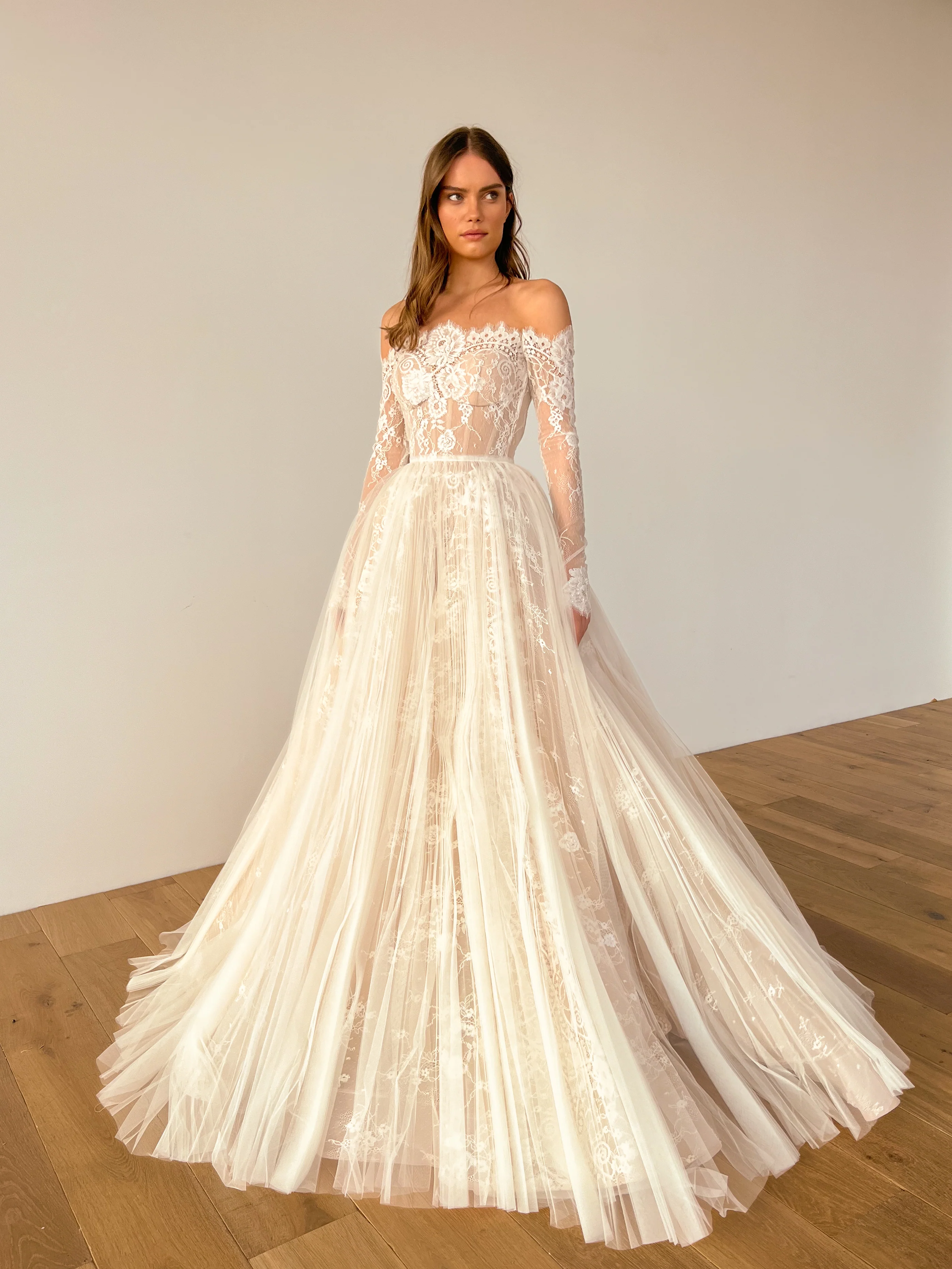 Gina Overskirt
