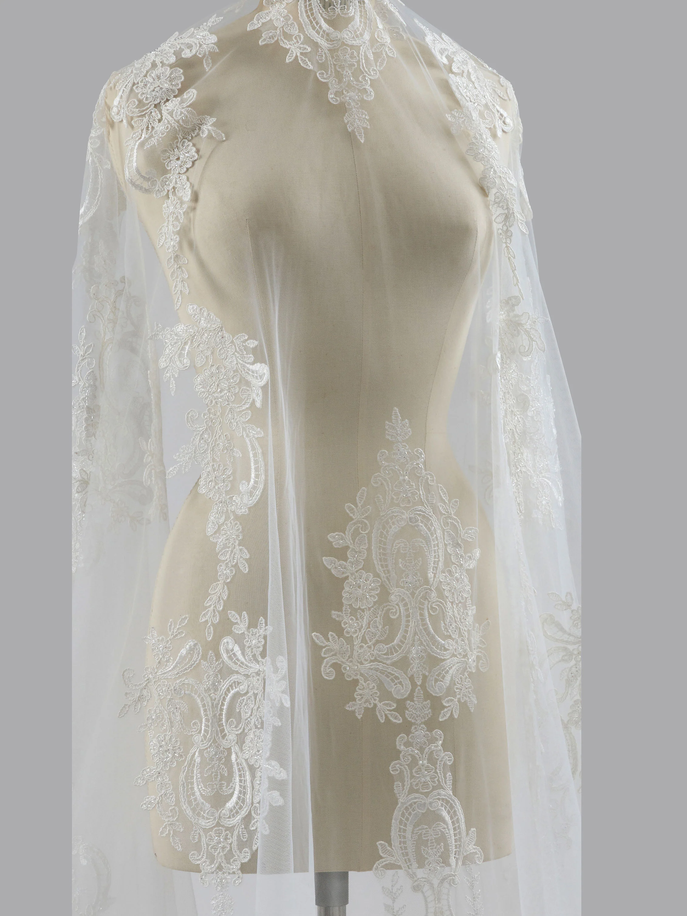 Hudson Appliqués Veil