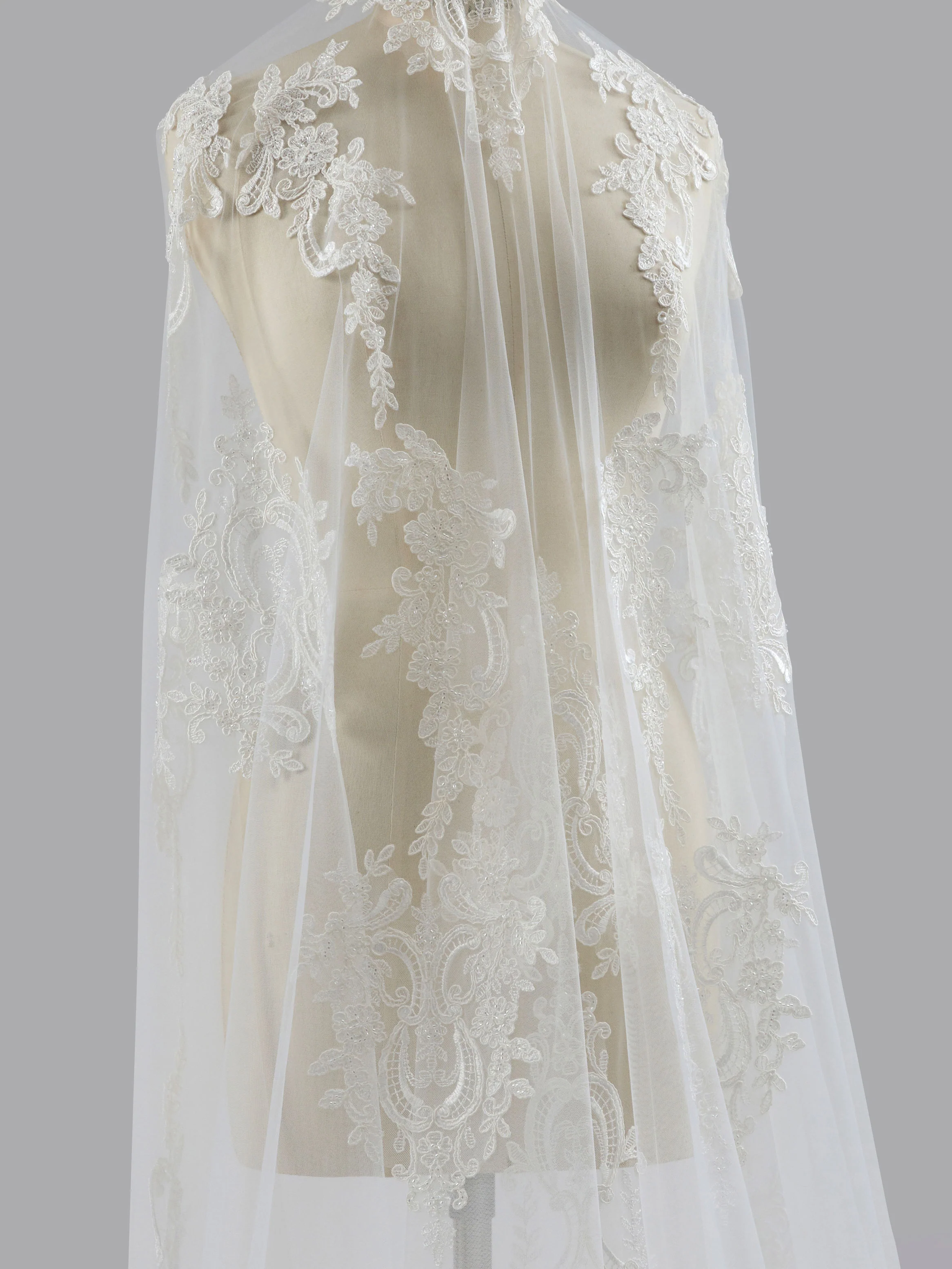 Hudson Appliqués Veil - Image 2