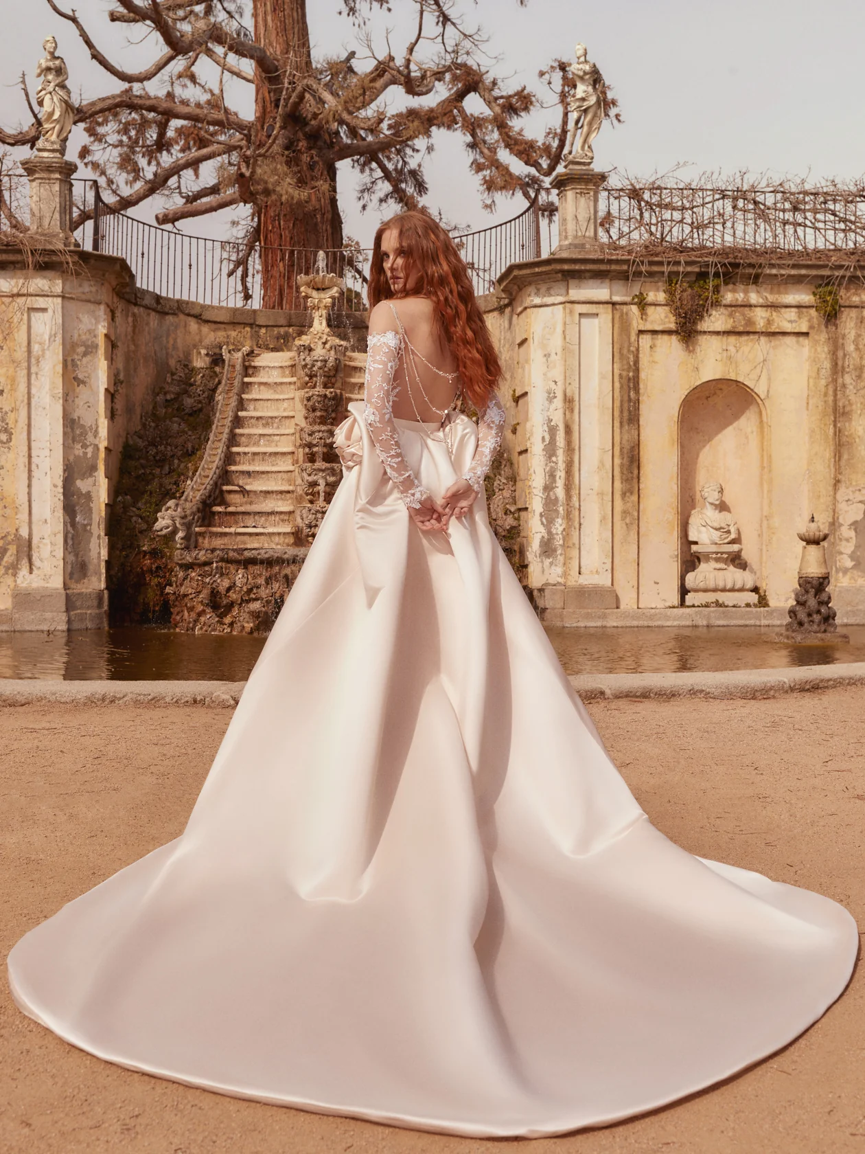 Noel Overskirt