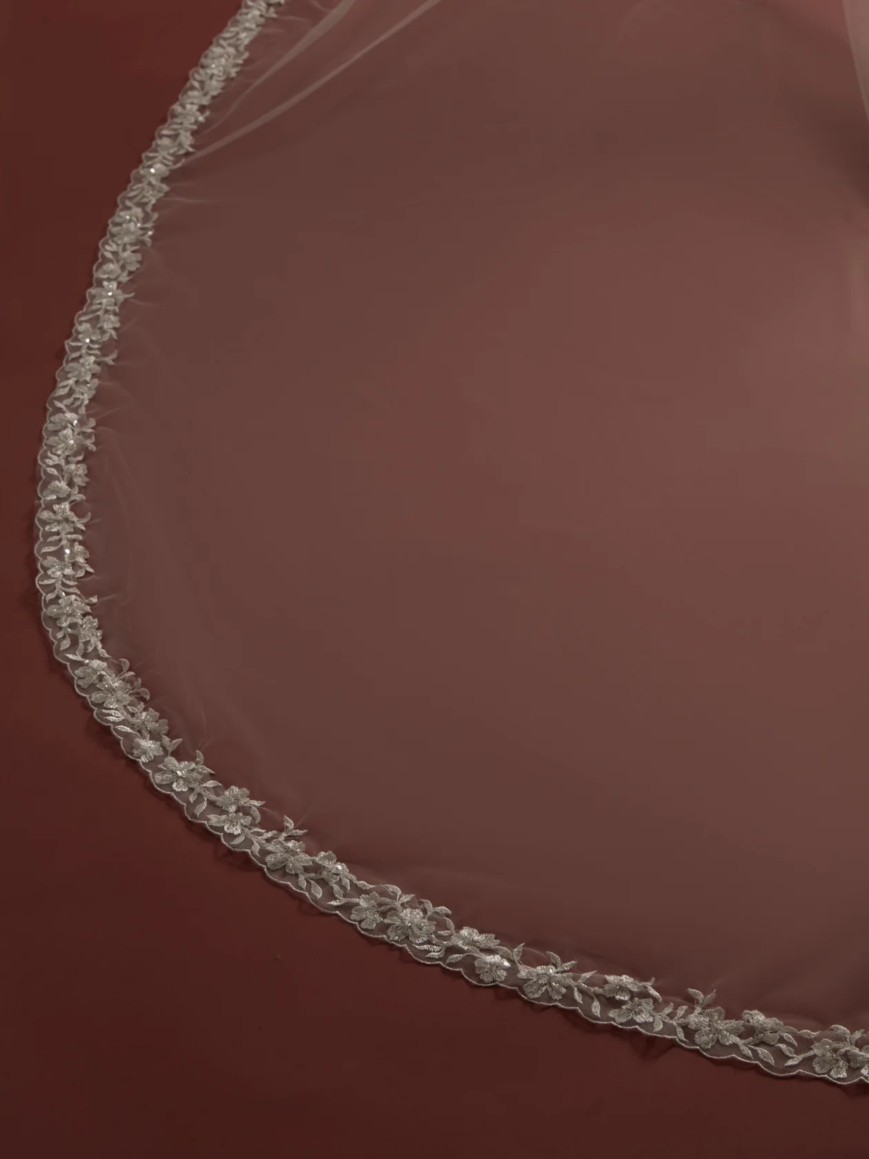 Noel Veil - Image 2