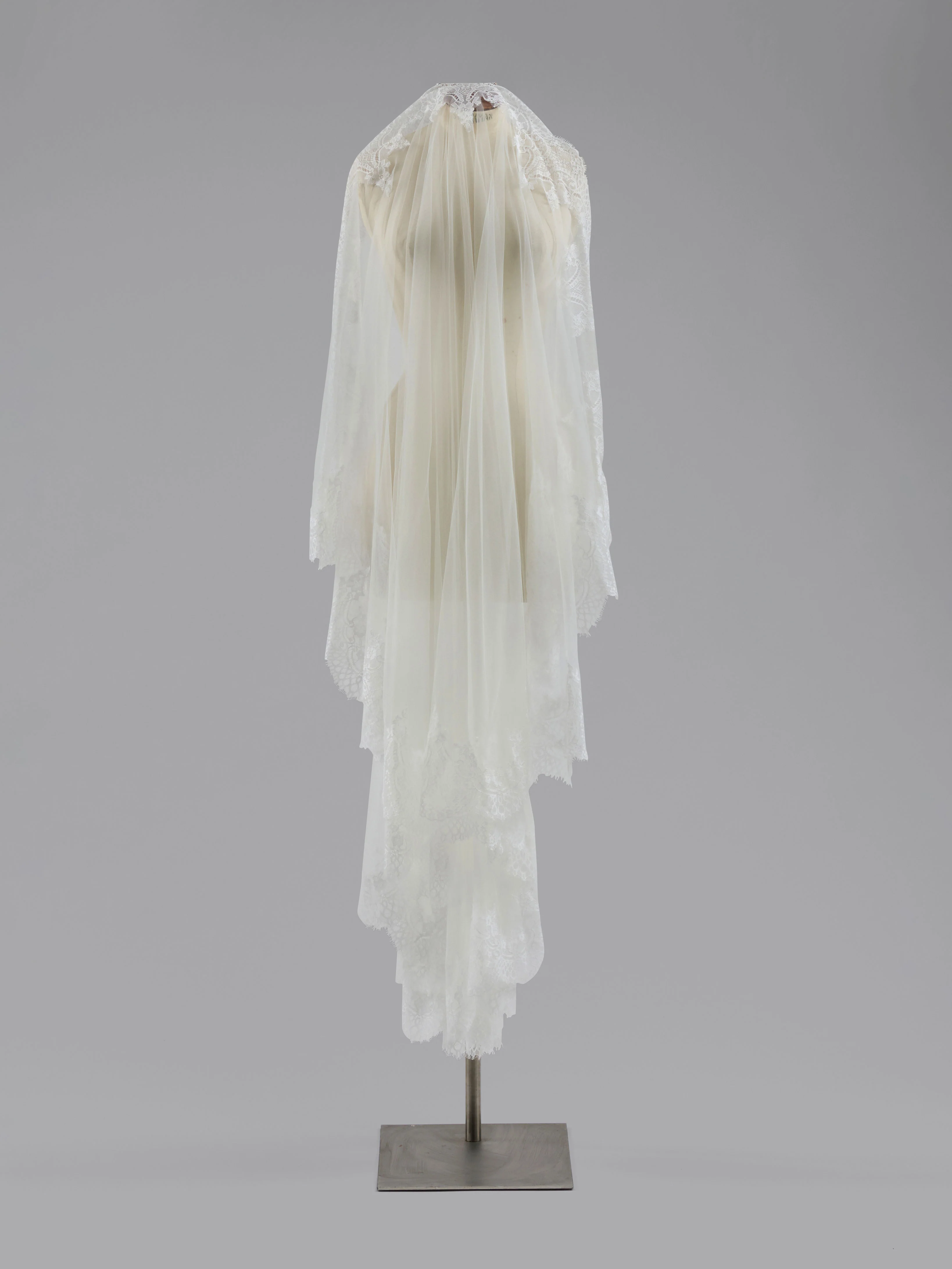 Sweeney Veil - Image 2