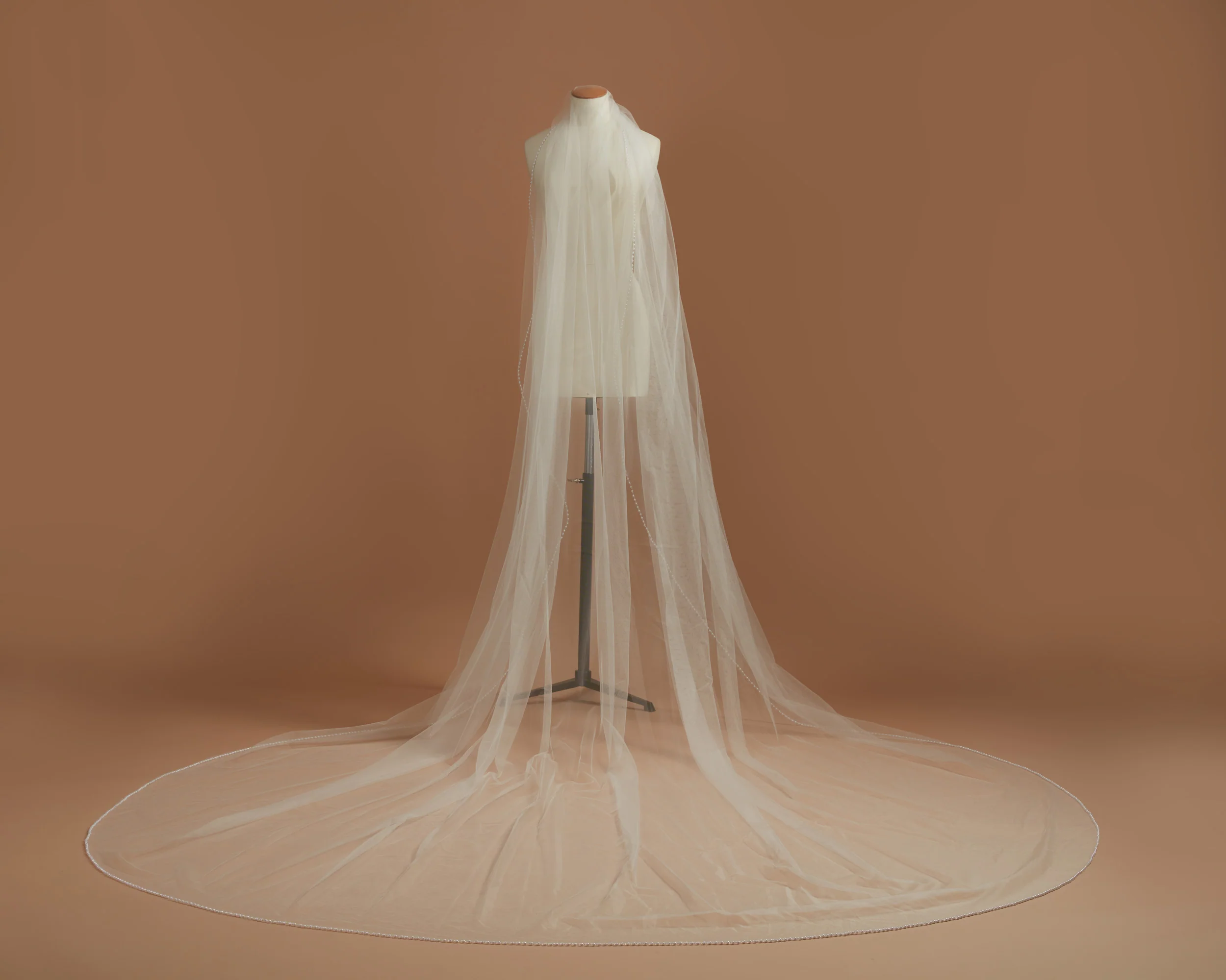 Tulip Veil - Image 2